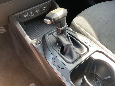 Used 2025 Kia K4 FWD image 26