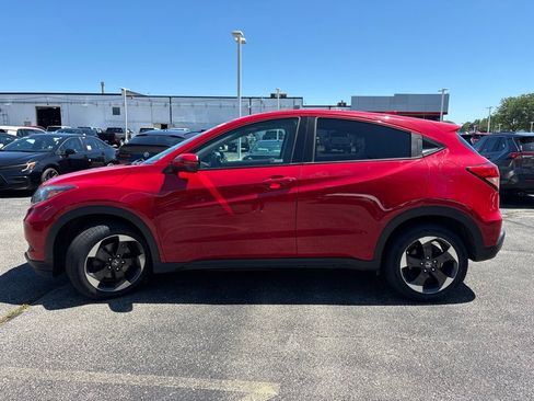 Used 2018 Honda HR-V EX image 3