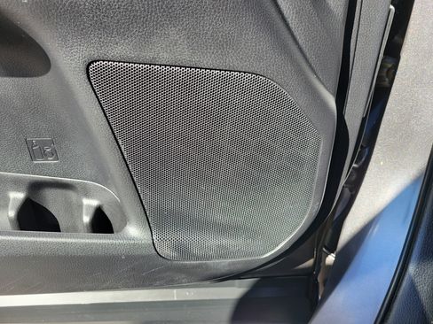 Used 2018 Toyota Highlander Limited image 18