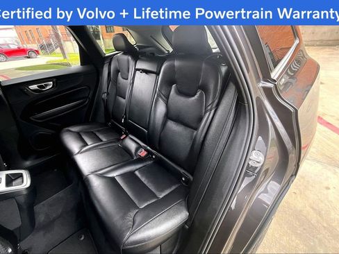 Used 2025 Volvo XC60 B5 Plus image 34