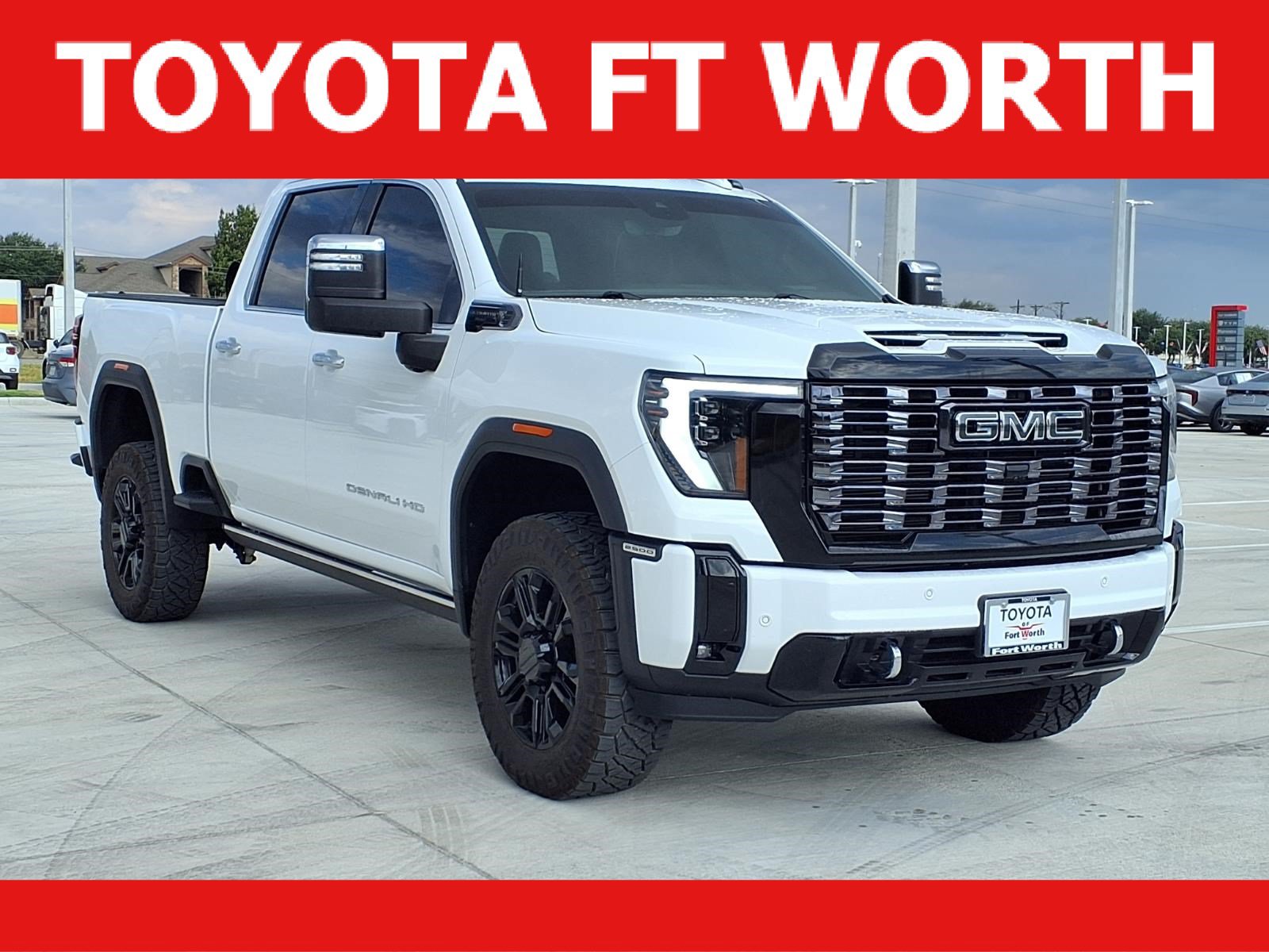 Used 2026 GMC Sierra 2500 Denali Ultimate AWD/4WD image 1
