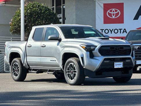 New 2026 Toyota Tacoma TRD Sport image 8