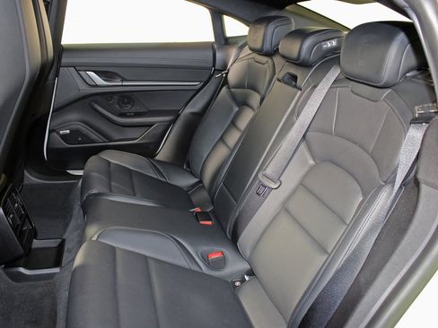 Used 2023 Porsche Taycan 4S image 35