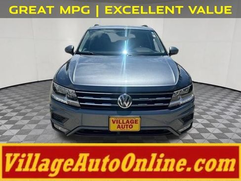 Used 2018 Volkswagen Tiguan SEL AWD/4WD image 6