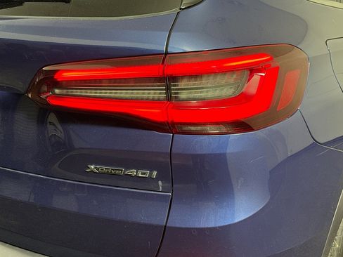 Used 2022 BMW X5 xDrive40i w/ Executive Package image 34