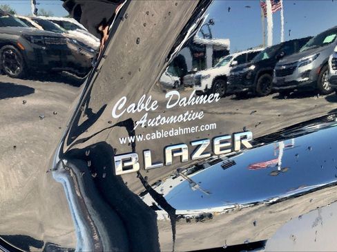 Used 2025 Chevrolet Blazer LT FWD image 29