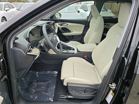 New 2025 Audi Q5 Prestige image 22