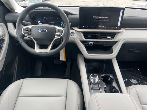 New 2026 Ford Explorer Active w/ Active Comfort Package image 6
