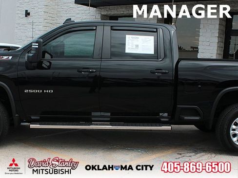 Used 2024 Chevrolet Silverado 2500 LT w/ Convenience Package image 12