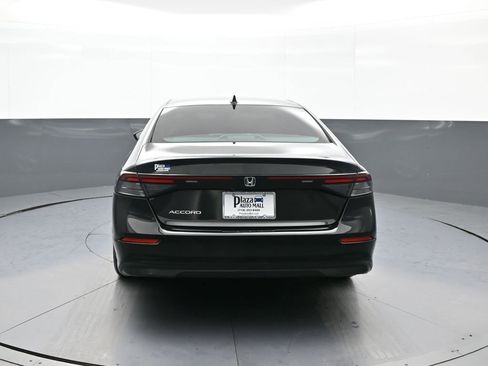 Certified 2023 Honda Accord EX image 7