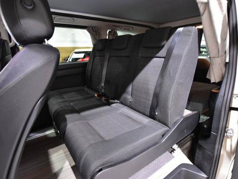 Used 2020 Mercedes-Benz Metris Passenger image 42