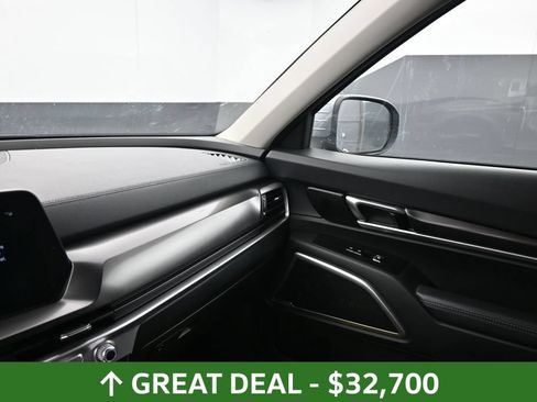 Used 2025 Kia Telluride S AWD/4WD image 31
