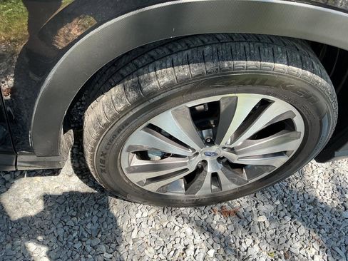 Used 2022 Subaru Ascent Touring AWD/4WD image 30