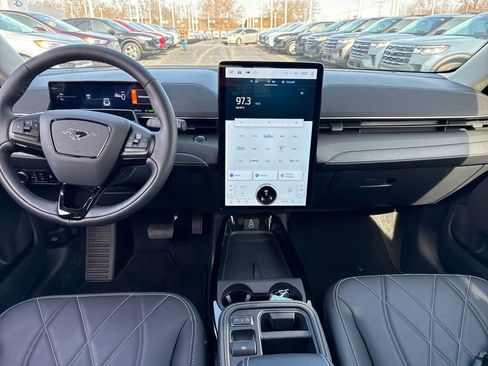 Used 2025 Ford Mustang Mach-E Select w/ Comfort Package Lite image 16