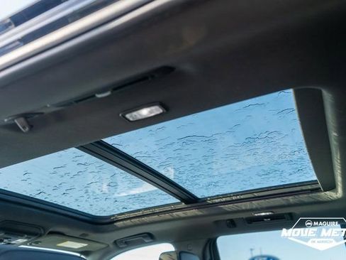 Used 2021 Chevrolet Tahoe LT w/ LT Signature Package image 12