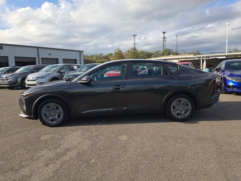 Certified 2025 Kia K4 LX image 5