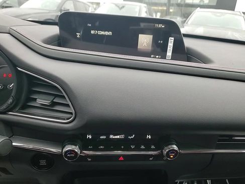 Certified 2025 MAZDA CX-30 AWD 2.5 S w/ Preferred Package image 19