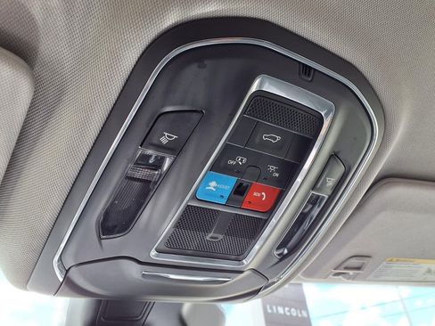 Used 2023 Jeep Grand Cherokee Limited w/ Black Appearance Package RWD image 13