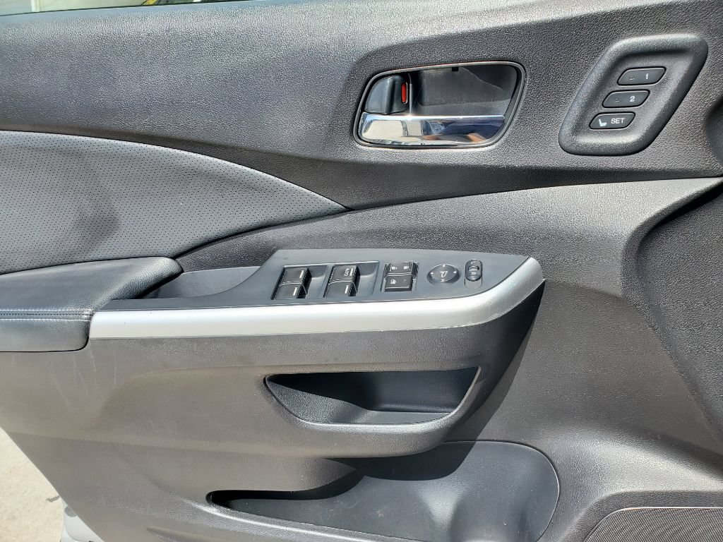 Used 2016 Honda CR-V Touring image 14