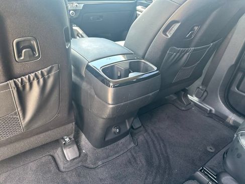 Used 2025 Kia Telluride S FWD image 31