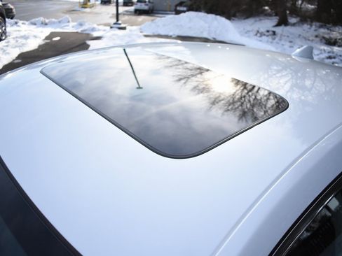 Used 2022 Honda Accord EX-L image 12