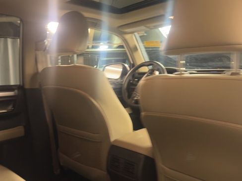 Used 2024 Toyota 4Runner SR5 Premium image 9