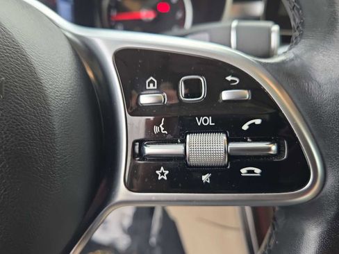 Used 2022 Mercedes-Benz GLC 300 4MATIC image 14