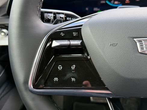 New 2025 Cadillac Optiq Luxury 1 AWD/4WD image 20
