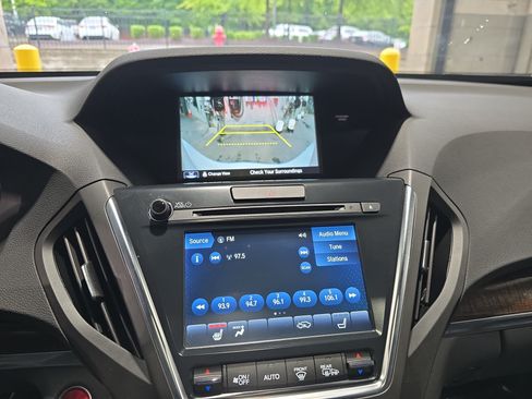 Used 2020 Acura MDX FWD image 21