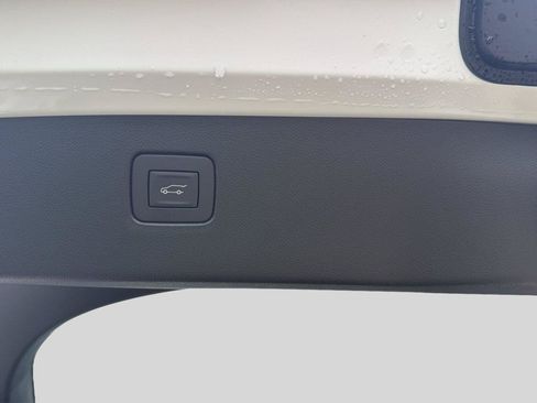 New 2026 Buick Envista Sport Touring w/ Convenience I Package FWD image 19
