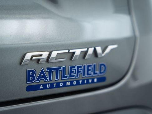 Used 2024 Chevrolet Trax ACTIV w/ Driver Confidence Package FWD image 10