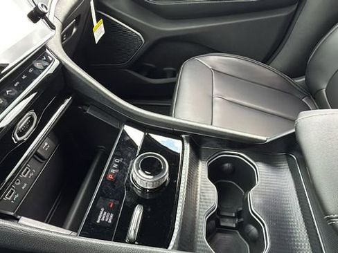 New 2026 Jeep Grand Cherokee Limited image 24