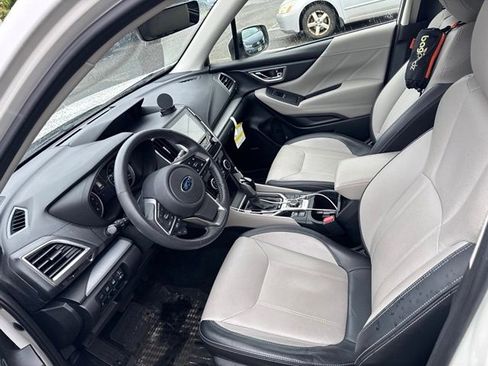 Used 2019 Subaru Forester Limited AWD/4WD image 4