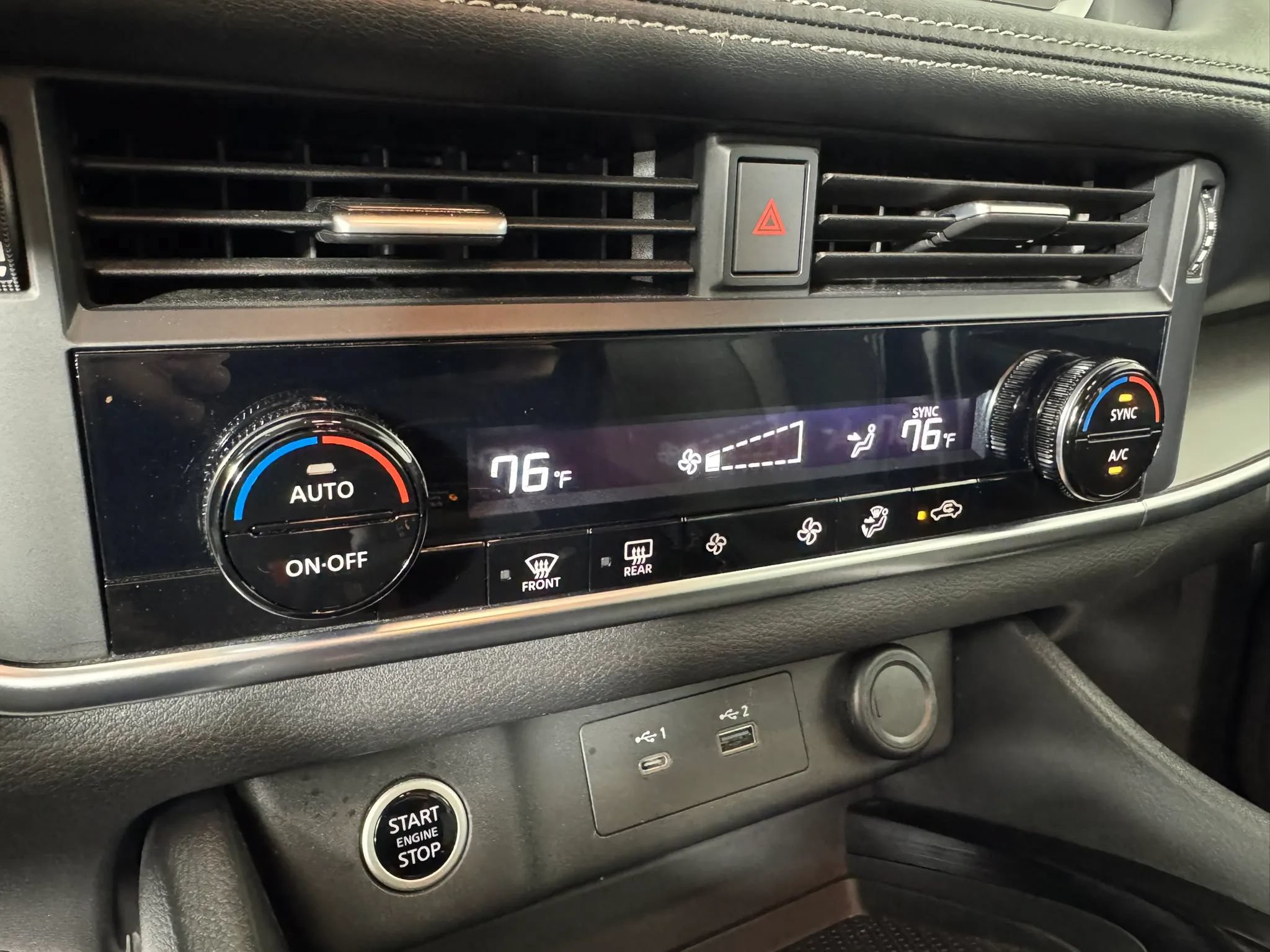 Used 2023 Nissan Rogue SV AWD/4WD image 21