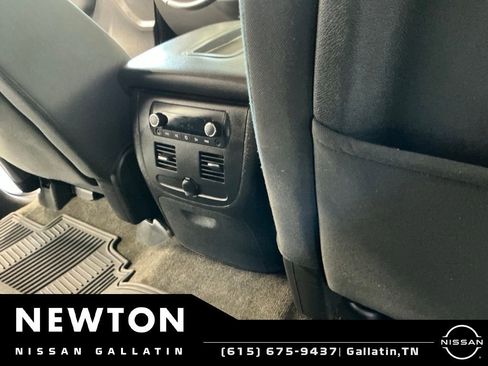 Used 2013 Chevrolet Avalanche LS w/ All-Star Edition RWD image 17