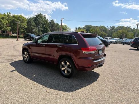 Used 2016 Jeep Grand Cherokee Overland w/ Advanced Technology Group AWD/4WD image 32