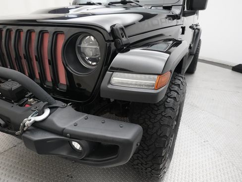 Used 2019 Jeep Wrangler Unlimited Sahara w/ Quick Order Package 24M Moab image 22