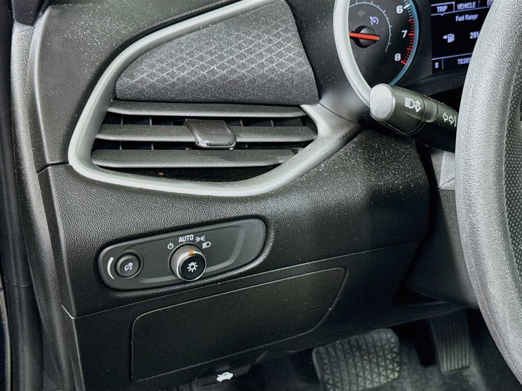 Used 2022 Chevrolet Malibu LS FWD image 10