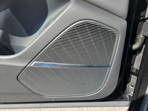 Certified 2023 Audi Q8 Premium Plus w/ Premium Plus Package image 19