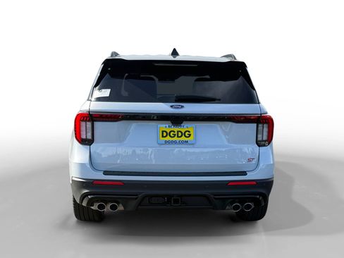 New 2026 Ford Explorer ST image 4