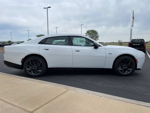New 2026 Dodge Charger R/T w/ Driver Convenience Group AWD/4WD image 7