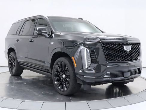 Used 2026 Cadillac Escalade Platinum Sport w/ LPO, ONYX Package AWD/4WD image 7