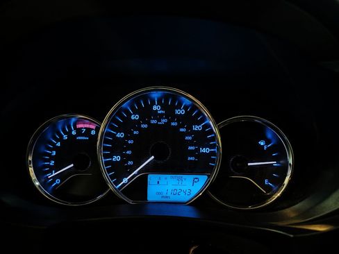 Used 2014 Toyota Corolla LE Premium image 45