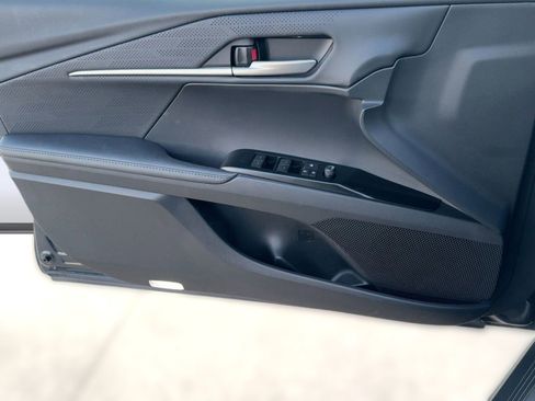 Used 2025 Toyota Camry XSE image 12