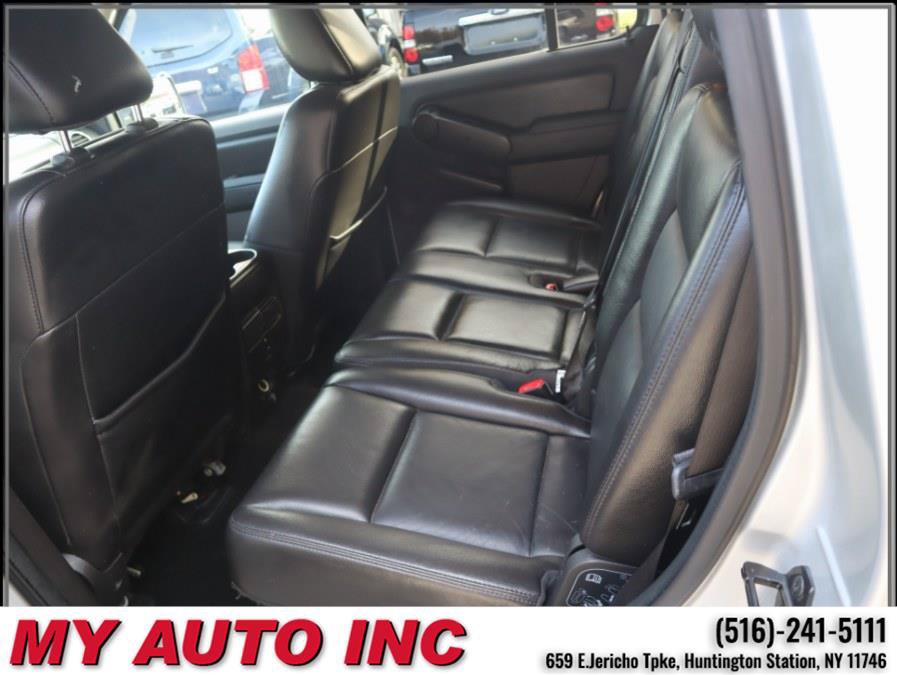 Used 2010 Ford Explorer XLT AWD/4WD image 31