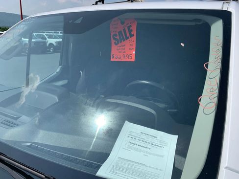 Used 2018 Ford Transit 250 130 Low Roof image 4