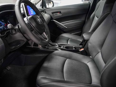 New 2025 Toyota Corolla Cross XLE image 23