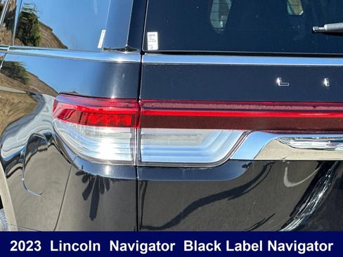 Used 2023 Lincoln Navigator Black Label AWD/4WD image 42