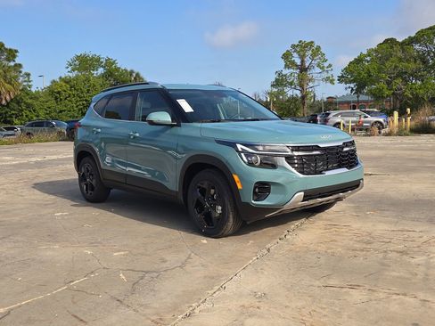 New 2026 Kia Seltos EX image 2