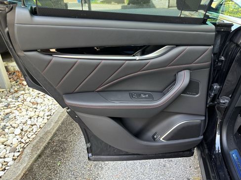 New 2024 Maserati Levante Modena Ultima image 13